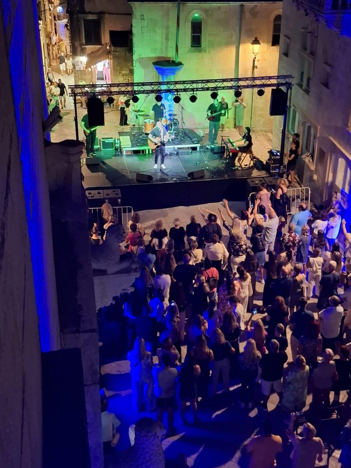 f87a3c8d 1c57 4248 be73 4b2540c0bfb5