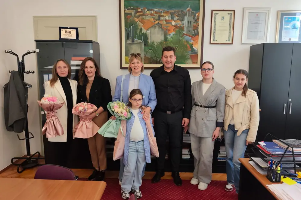 Načelnik Općine Blato upriličio prijam za mažoretkinje iz Blata nakon uspjeha u Sarajevu